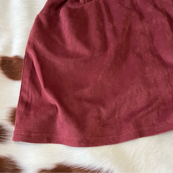NWT Burgundy Suede Mini Skirt with Pockets - Picture 5 of 12